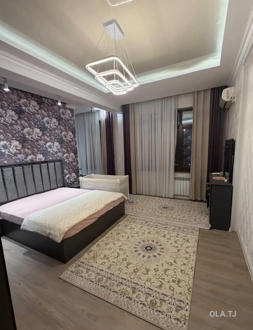 3 комнатная квартира, 5 этаж, 130 м²