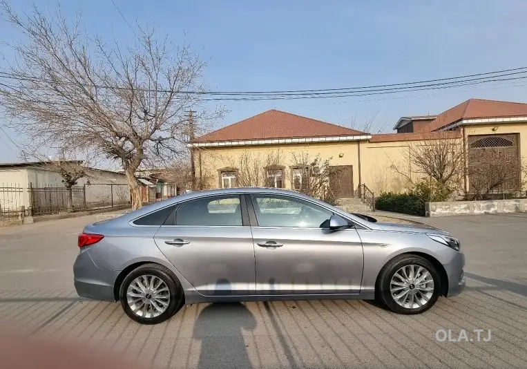 Hyundai Sonata,  2015