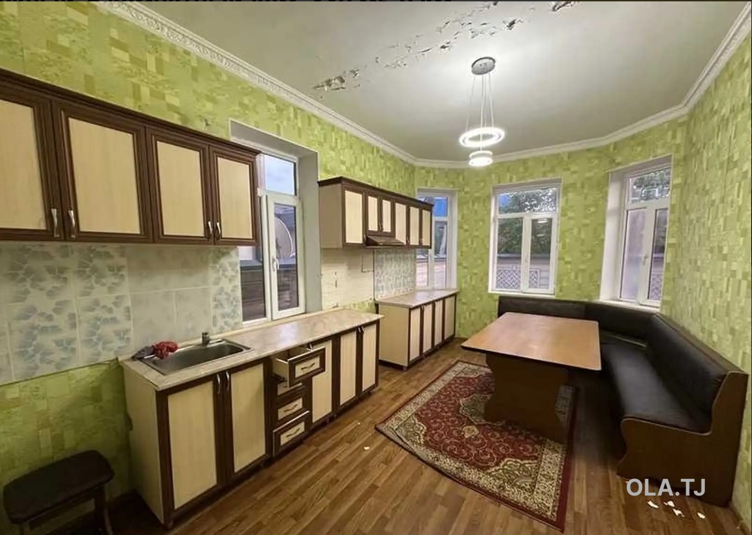 Дом (хавли), 6 комнат,