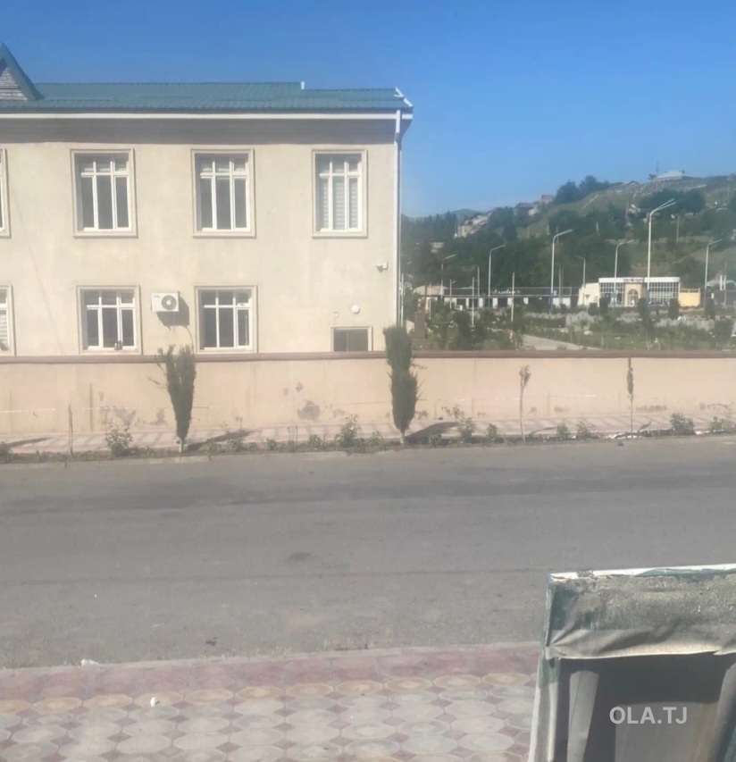 Помещение под свободное назначение, 400м², И.Сомони АВ6
