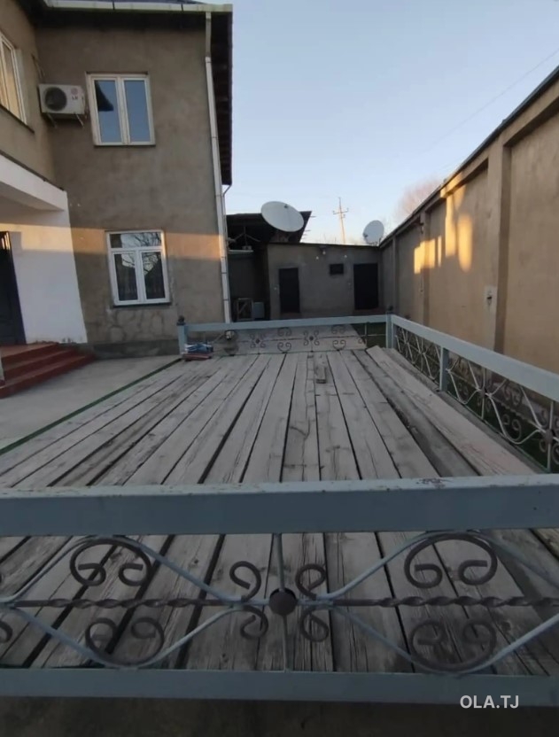 Дом (хавли), 8 комнат, 2 эт