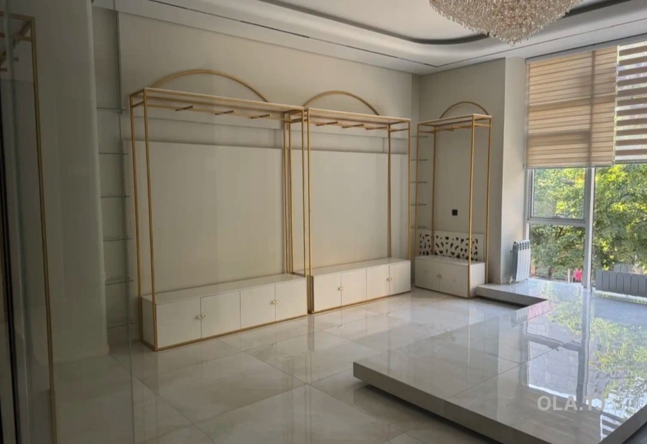 Офис в аренду, В бизнес-центре, 43 м²