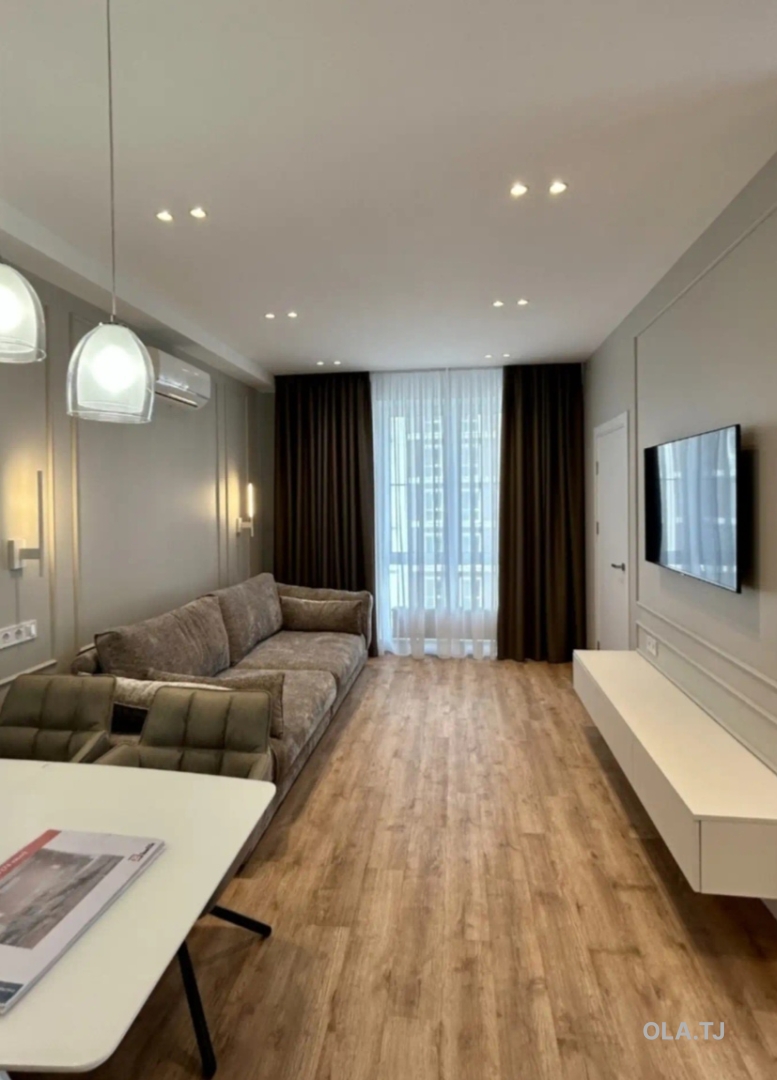 2 комнатная квартира, 13 этаж, 70 м²
