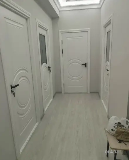 3 комнатная квартира, Цокольный этаж, 54 м²