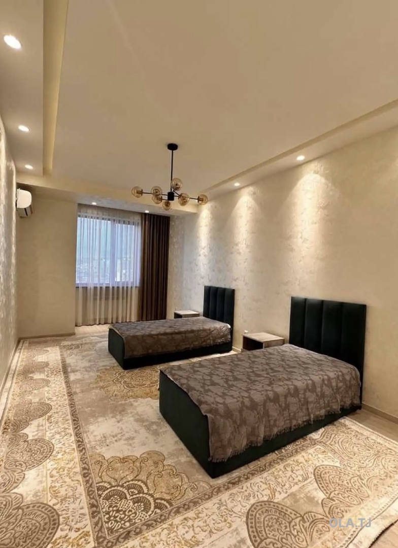 3 комнатная квартира, 14 этаж, 150 м²