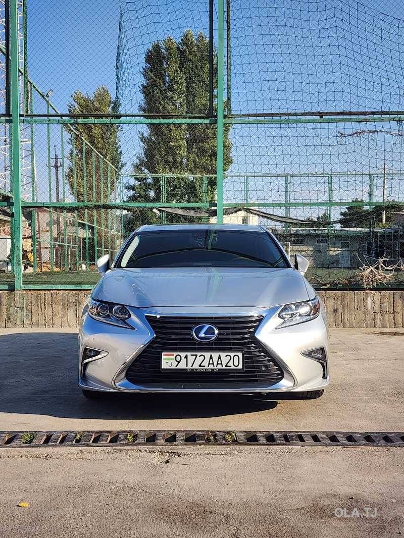 Lexus ES,  2017