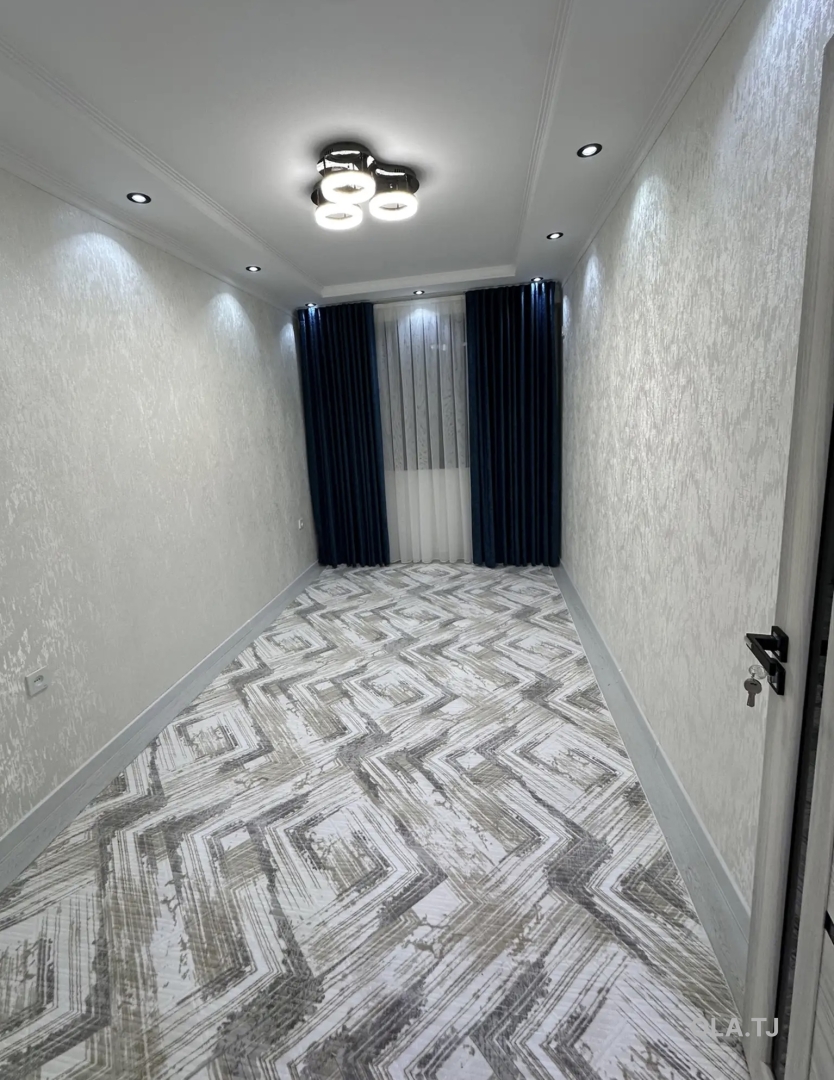 3 комнатная квартира, 19 этаж, 64 м²