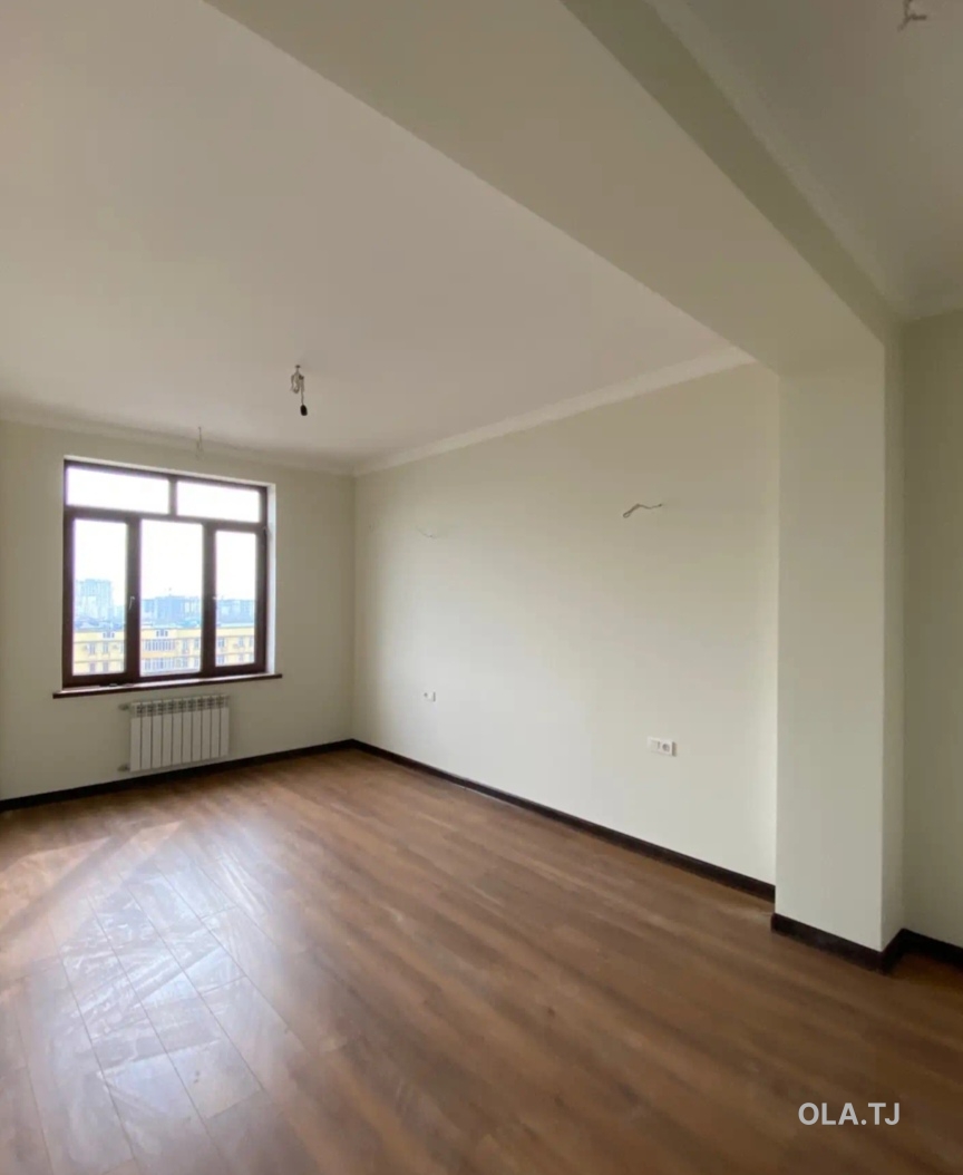 4 комнатная квартира, 9, 176 м²