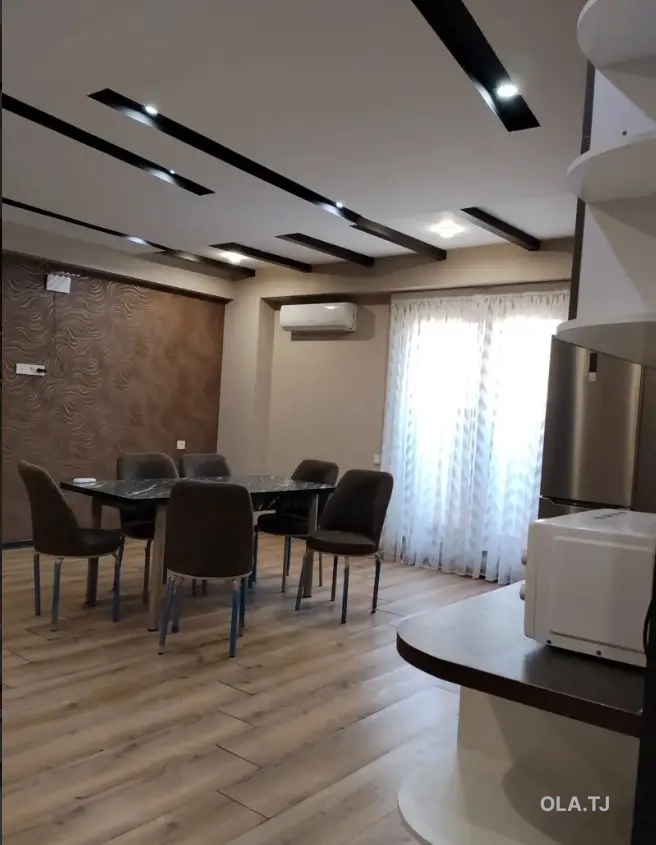 4 комнатная квартира, 10 этаж, 245 м²