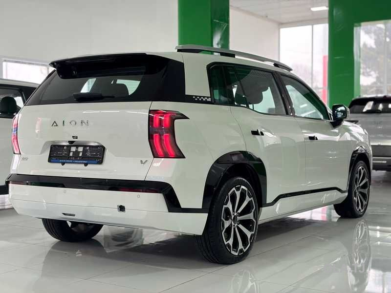 GAC Aion V,  2025