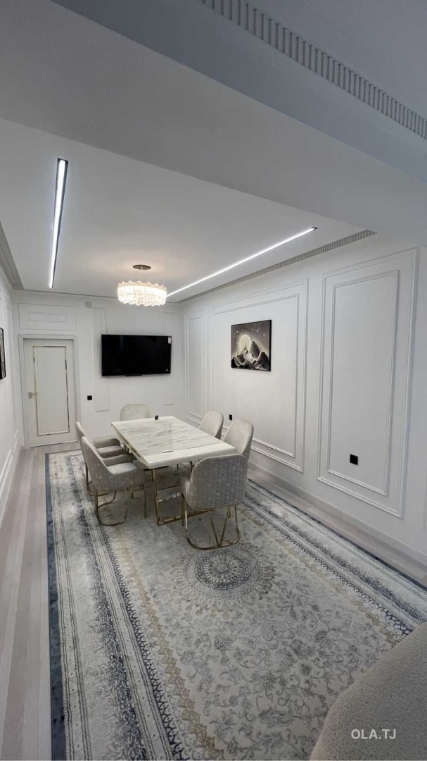 2 комнатная квартира, 8 этаж, 80 м²
