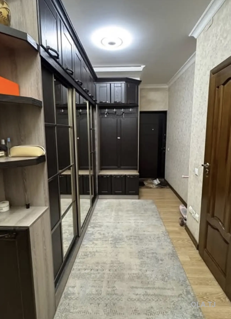 3 комнатная квартира, 13 этаж, 120 м²