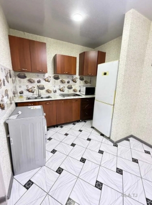 3 комнатная квартира, 2 этаж, 80 м²