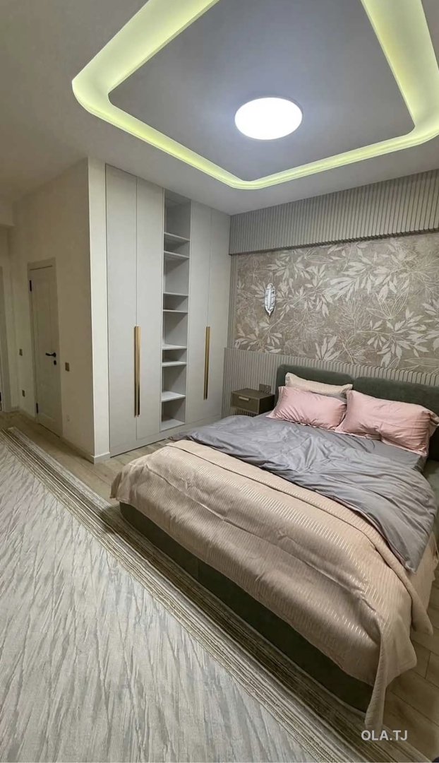 3 комнатная квартира, 3 этаж, 156 м²