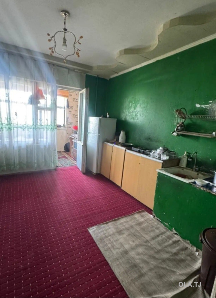 4 комнатная квартира, 9 этаж, 130 м²