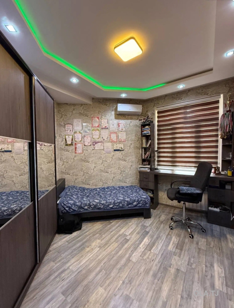 4 комнатная квартира, 9, 137 м²