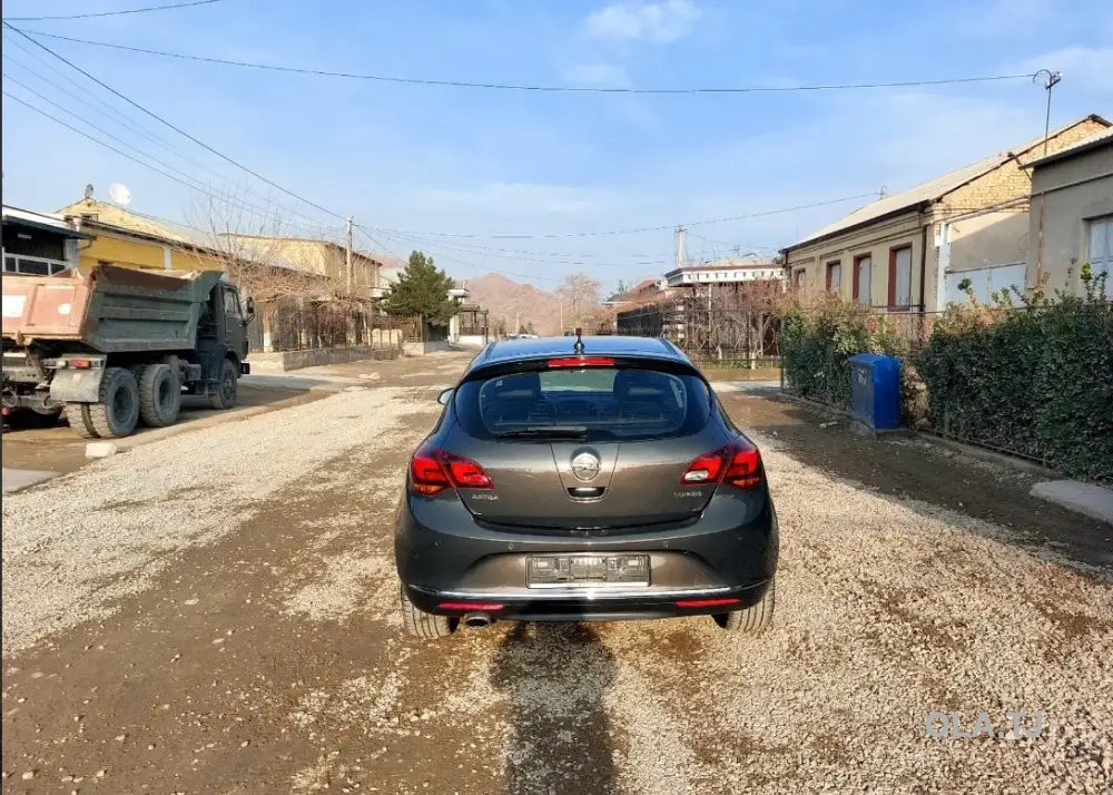 Opel Astra J,  2015