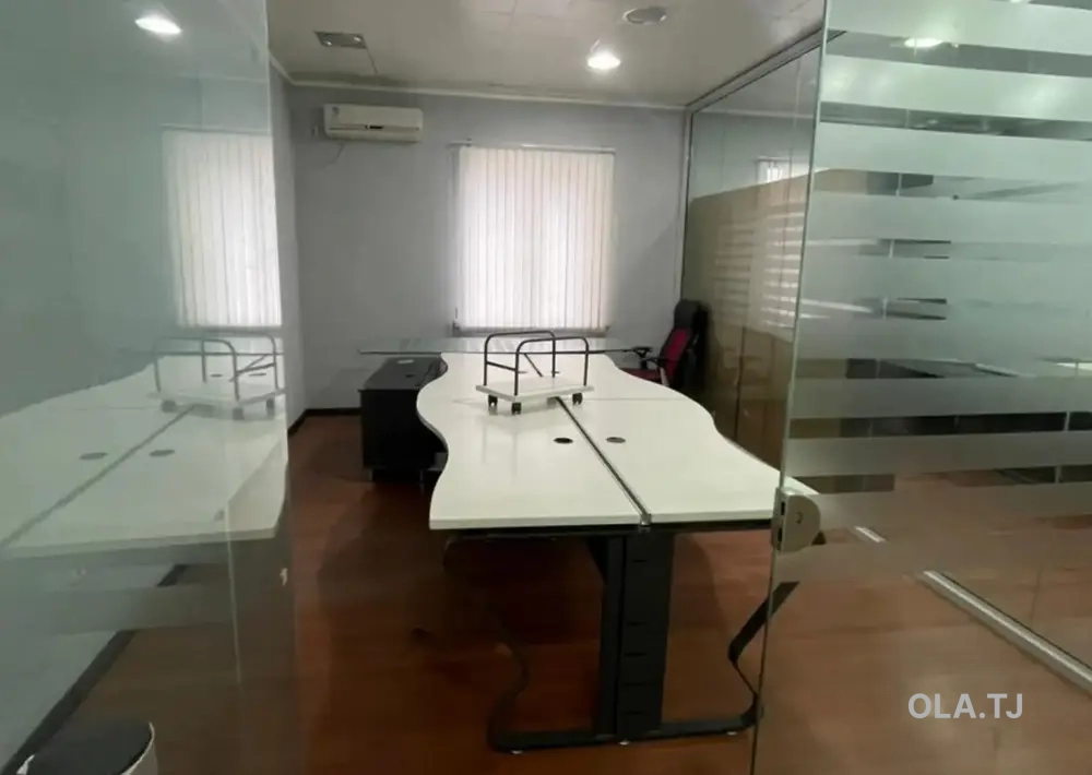 Офис на продажу, Отдельно стоящее здание, 370 м²