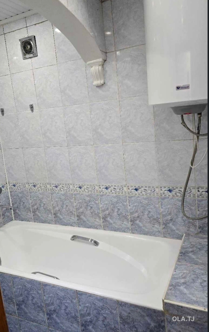 4 комнатная квартира, 1 этаж, 84 м²