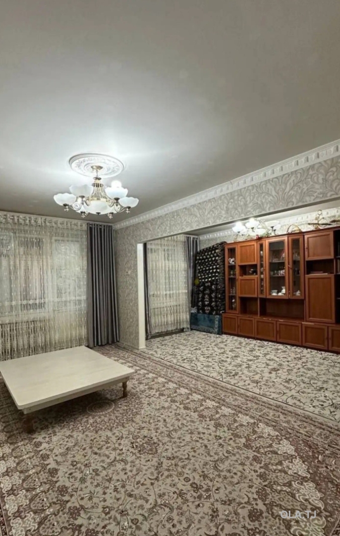 5 комнатная квартира, 5 этаж, 75 м²