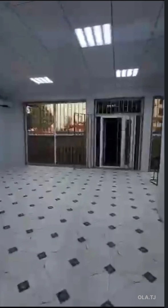 Помещение под магазин / салон, 155м², док