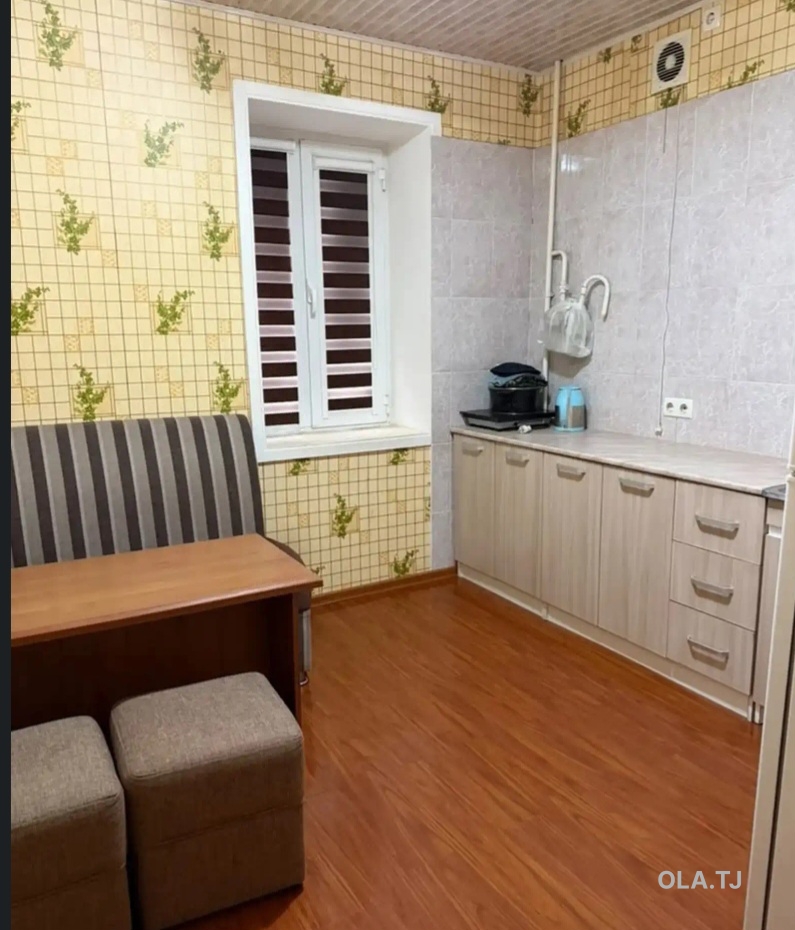 4 комнатная квартира, 2 этаж, 100 м²