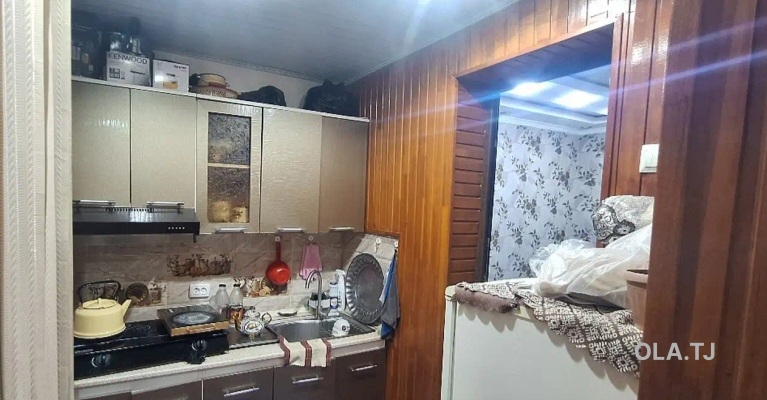 2 комнатная квартира,  этаж,