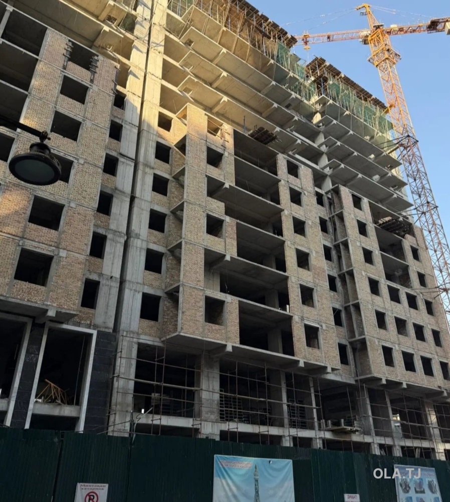 3 комнатная квартира, 17 этаж, 135 м²