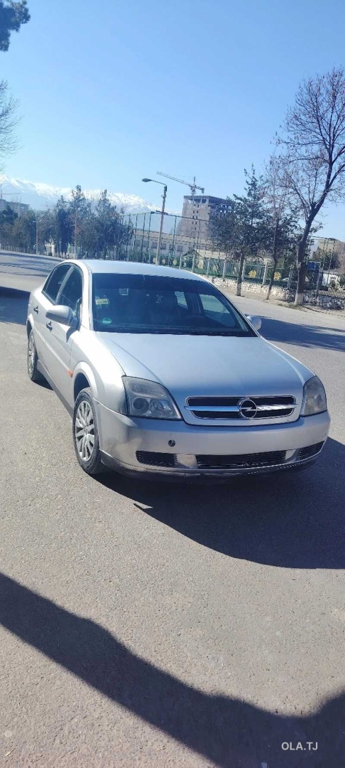Opel Vectra C,  2002