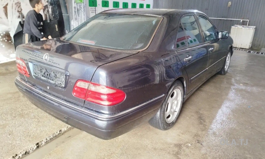 Mercedes-Benz E-Класс,  1999