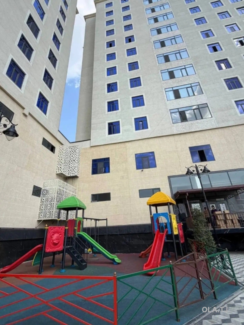 3 комнатная квартира, 12 этаж, 126 м²