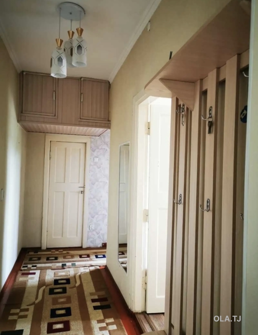 3 комнатная квартира, 2 этаж, 70 м²