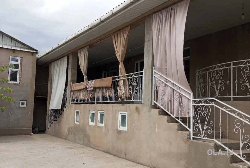 6 комнатная квартира, 2 этаж, 300 м²