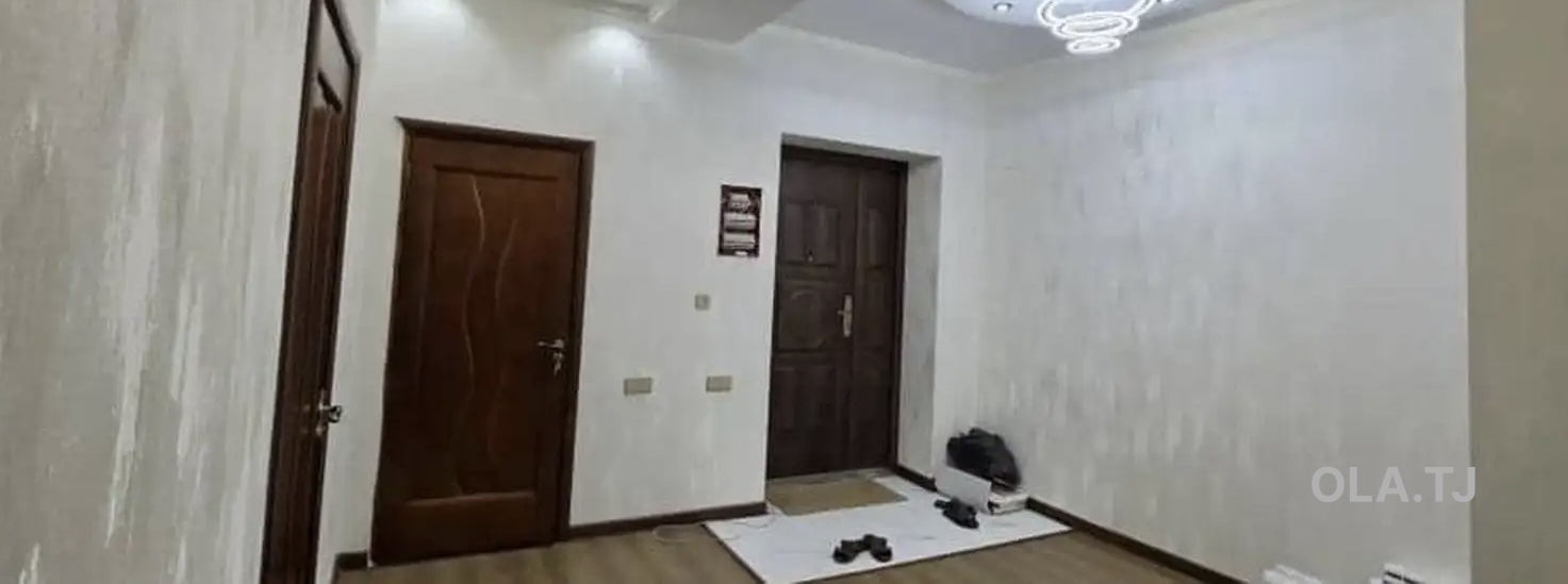 3 комнатная квартира, 2 этаж, 140 м²