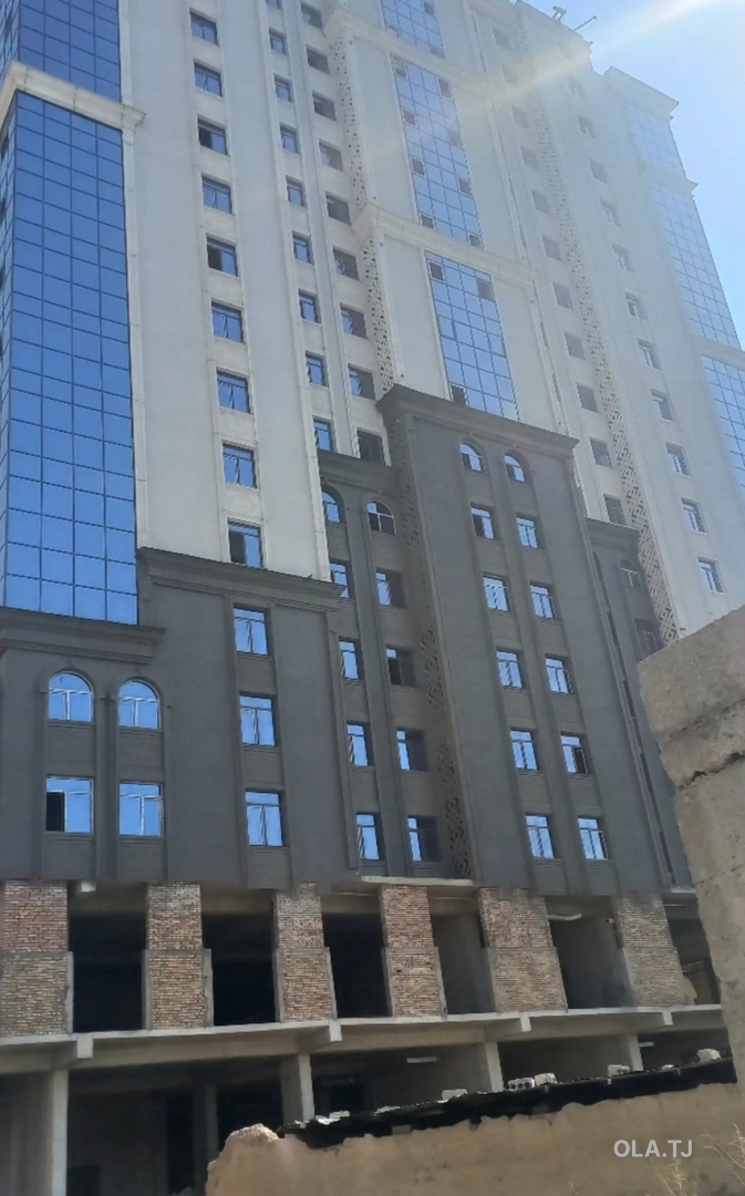 3 комнатная квартира, 18 этаж, 175 м²