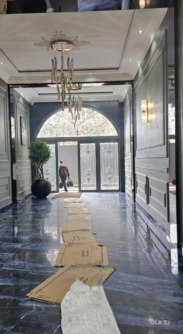 5 комнатная квартира, 9 этаж, 208 м²