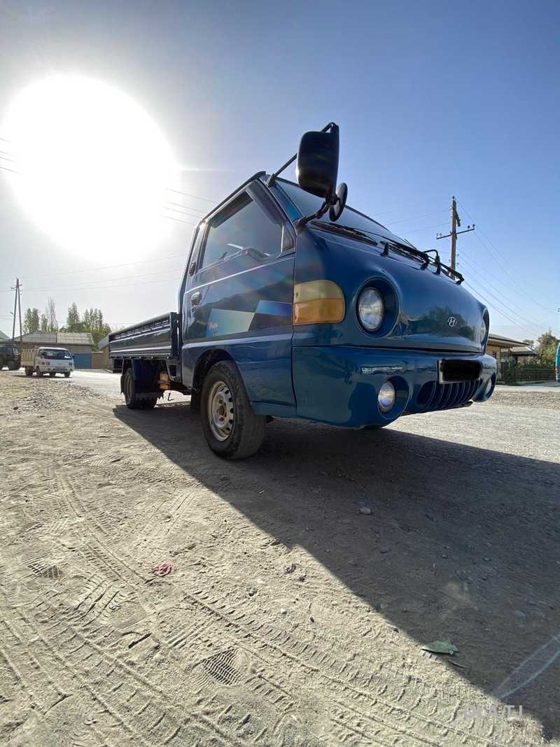Бортовой автомобиль Hyundai Porter, 2002