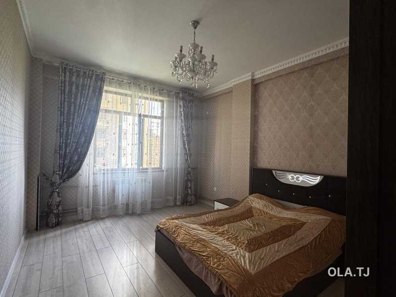 3 комнатная квартира, 9 этаж, 130 м²