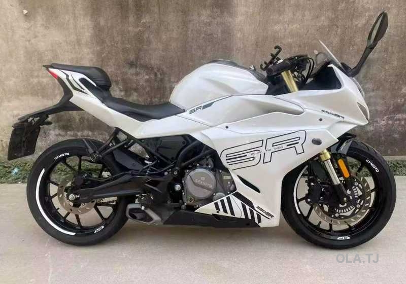 Мотоцикл QJMOTORS