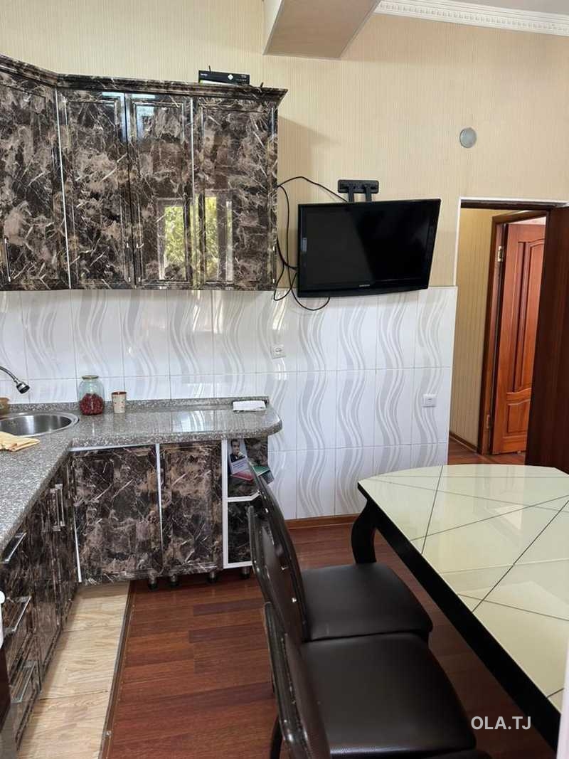 2 комнатная квартира, 3 этаж, 100 м²