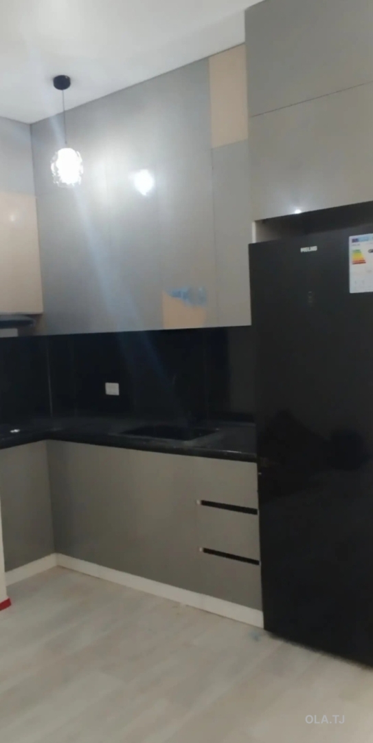 4 комнатная квартира, 7, 100 м²