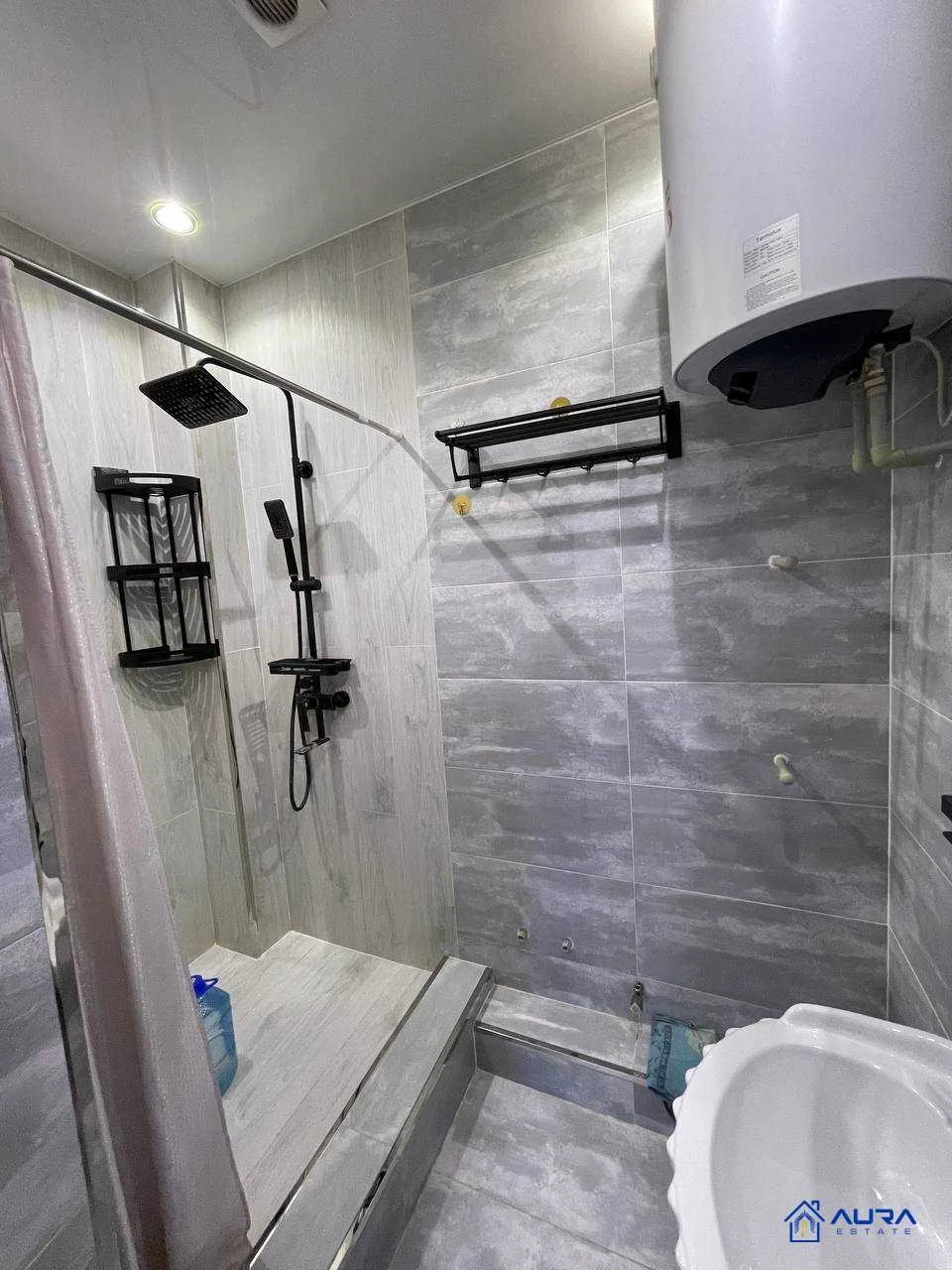 3 комнатная квартира, 5 этаж, 80 м²