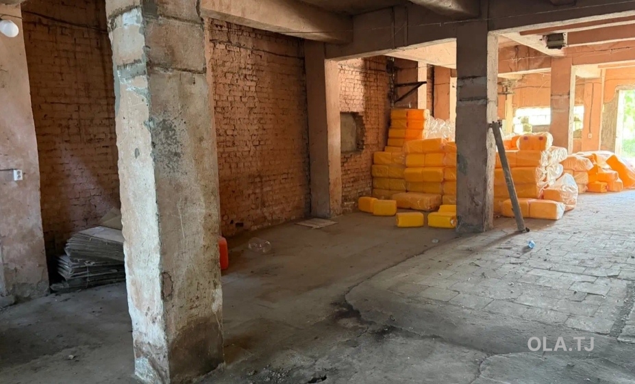 Офис в аренду, В бизнес-центре, 460 м²