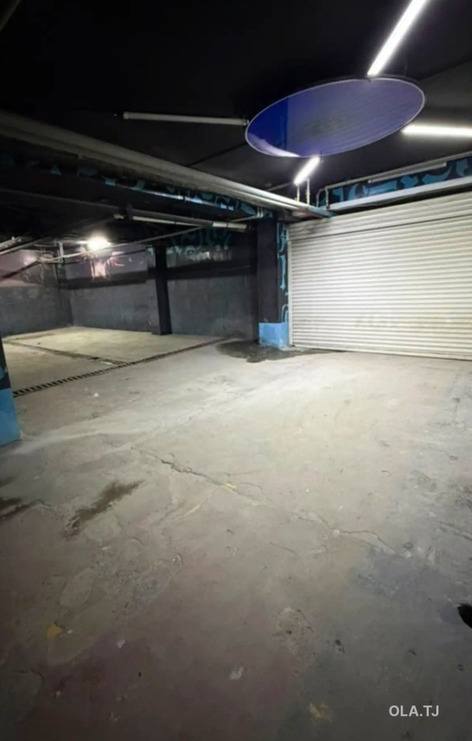 Офис в аренду, В бизнес-центре, 600 м²