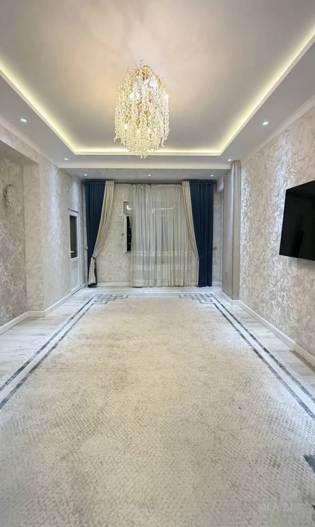 3 комнатная квартира, 6 этаж, 120 м²