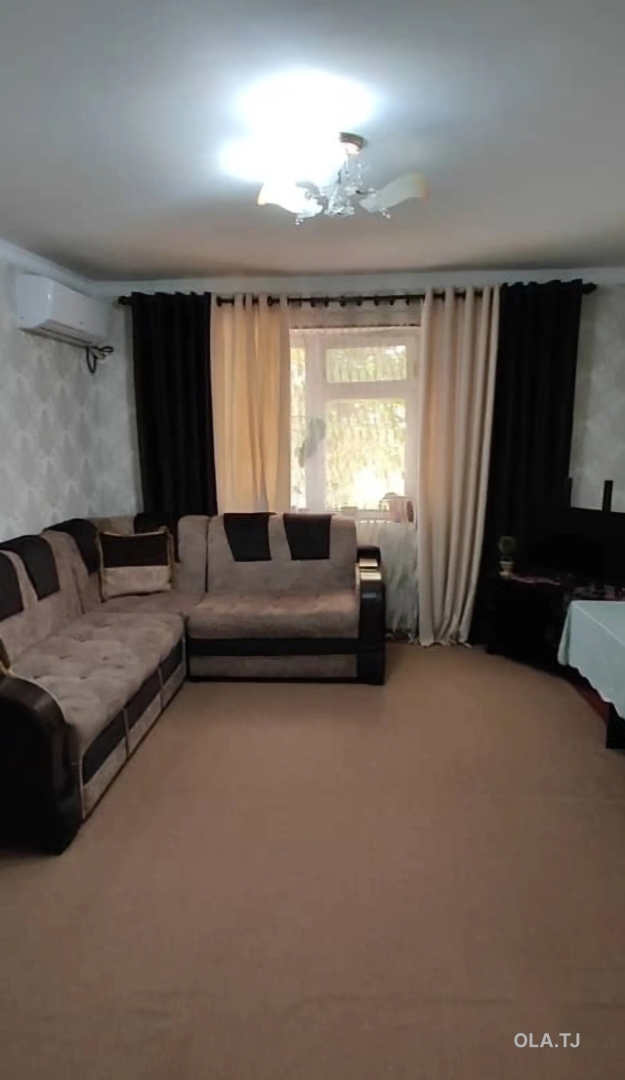 4 комнатная квартира, 1, 68 м²