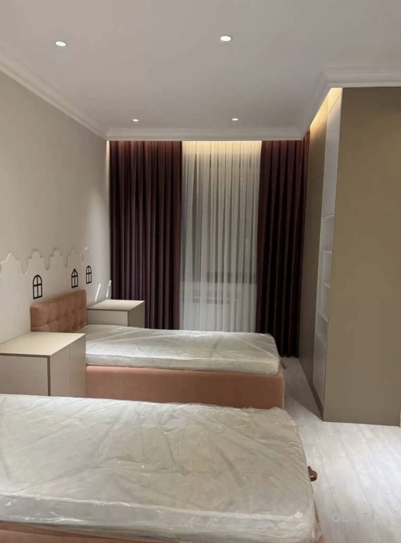 3 комнатная квартира, 4 этаж, 115 м²