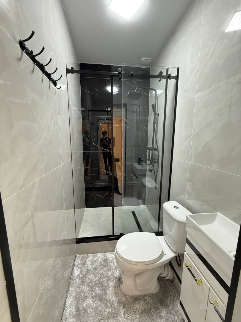 4 комнатная квартира, 15, 84 м²