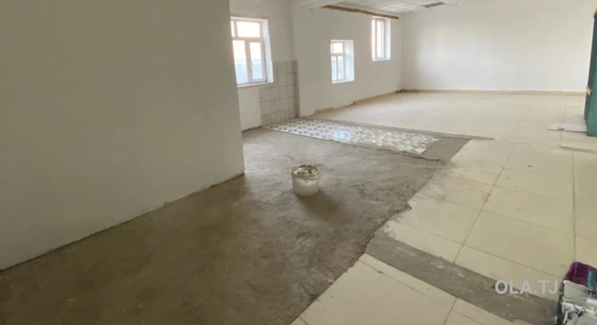 Офис в аренду, В бизнес-центре, 100 м²