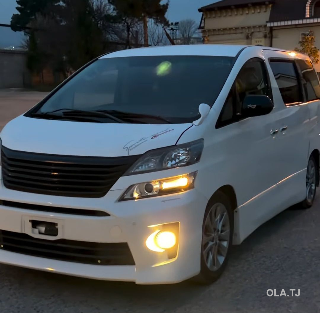 Toyota Vellfire,  2014